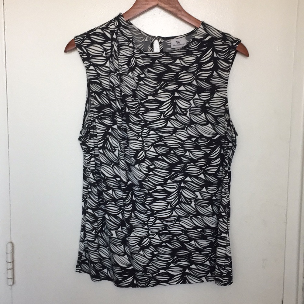 Geo Sleeveless Blouse